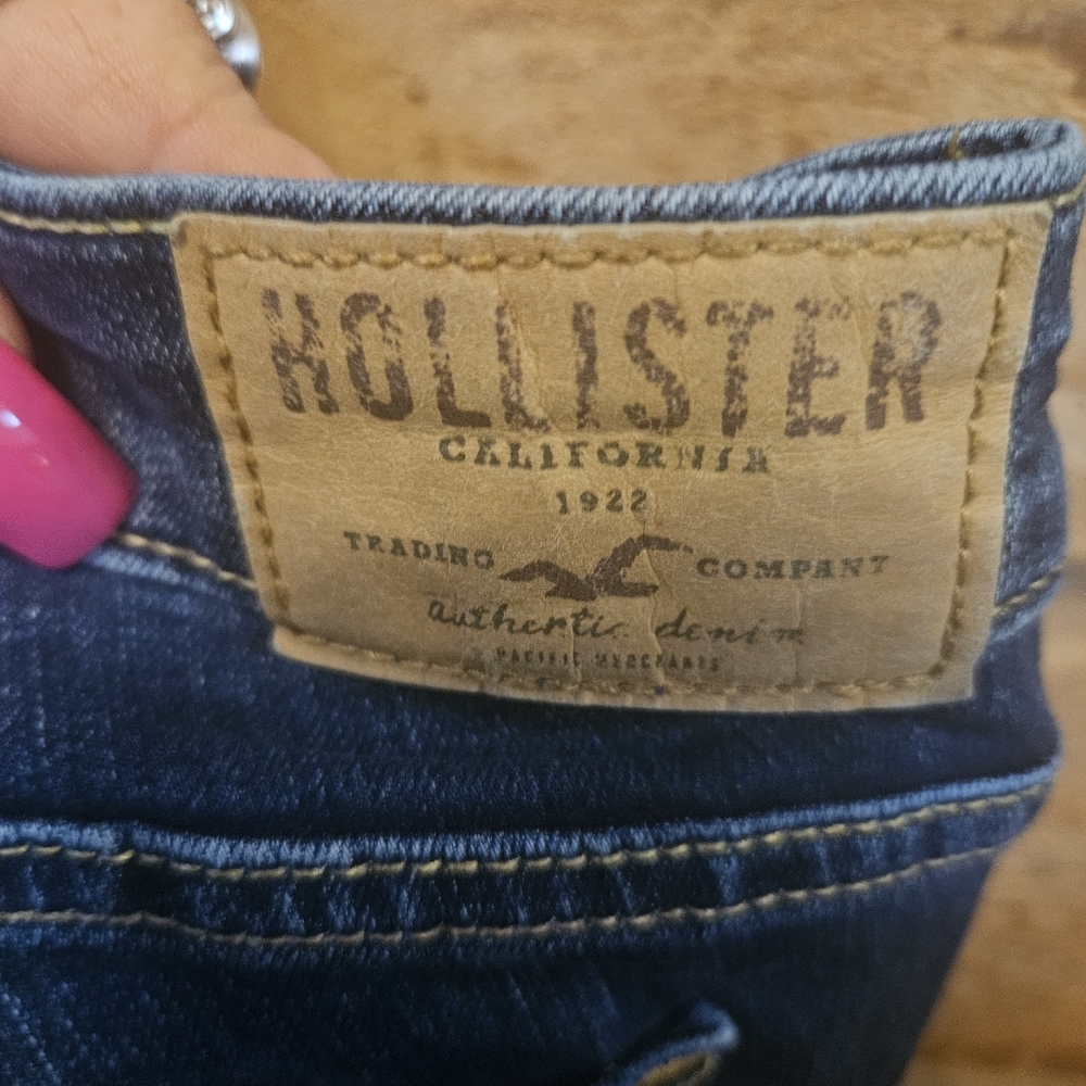 Hollister Women's Dark Blue Skinny Jeans - Picture 8 of 8